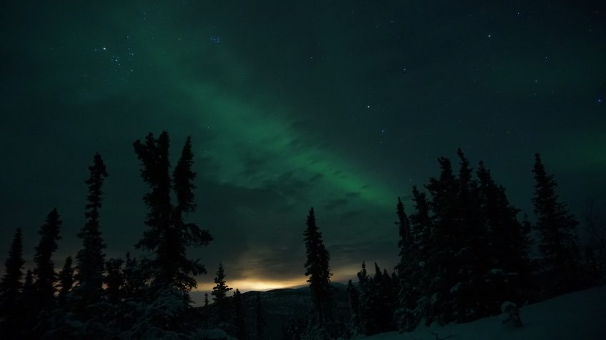 photograph the northern lights pollution